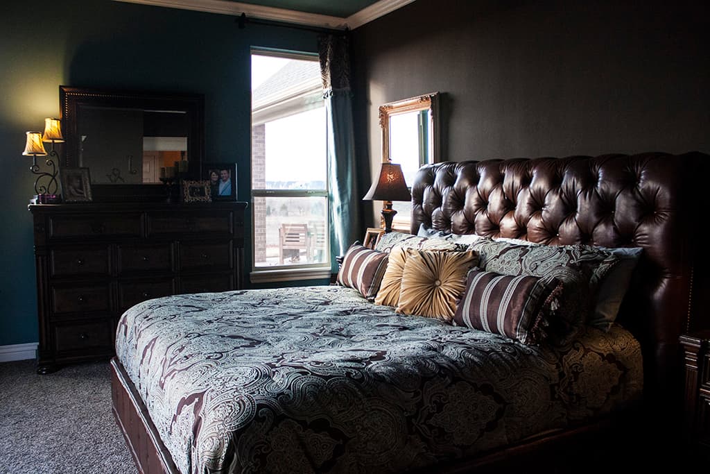 Savannah's inviting, ADA accessible home — Living area