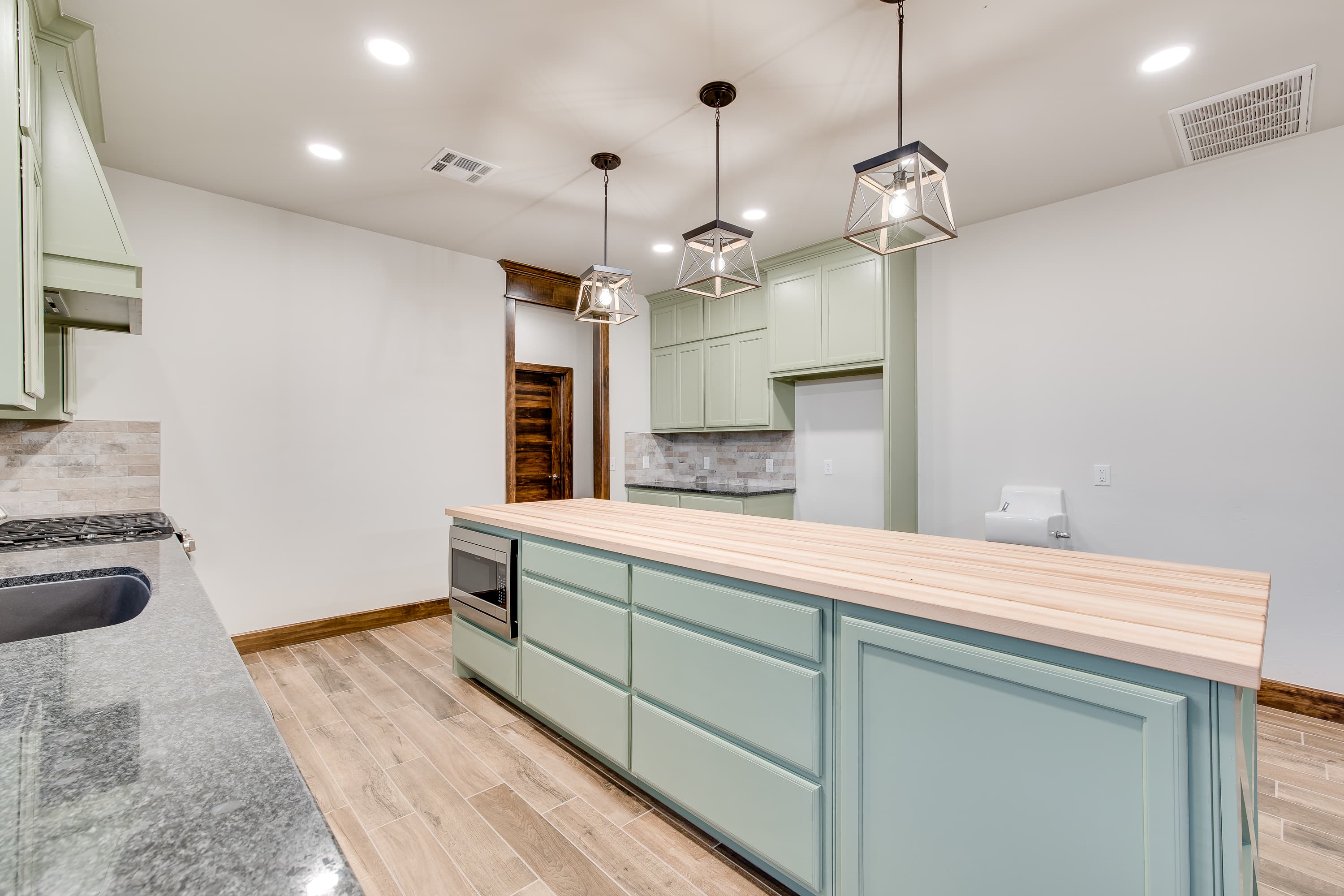 12520 Aldridge Ct Crescent34
