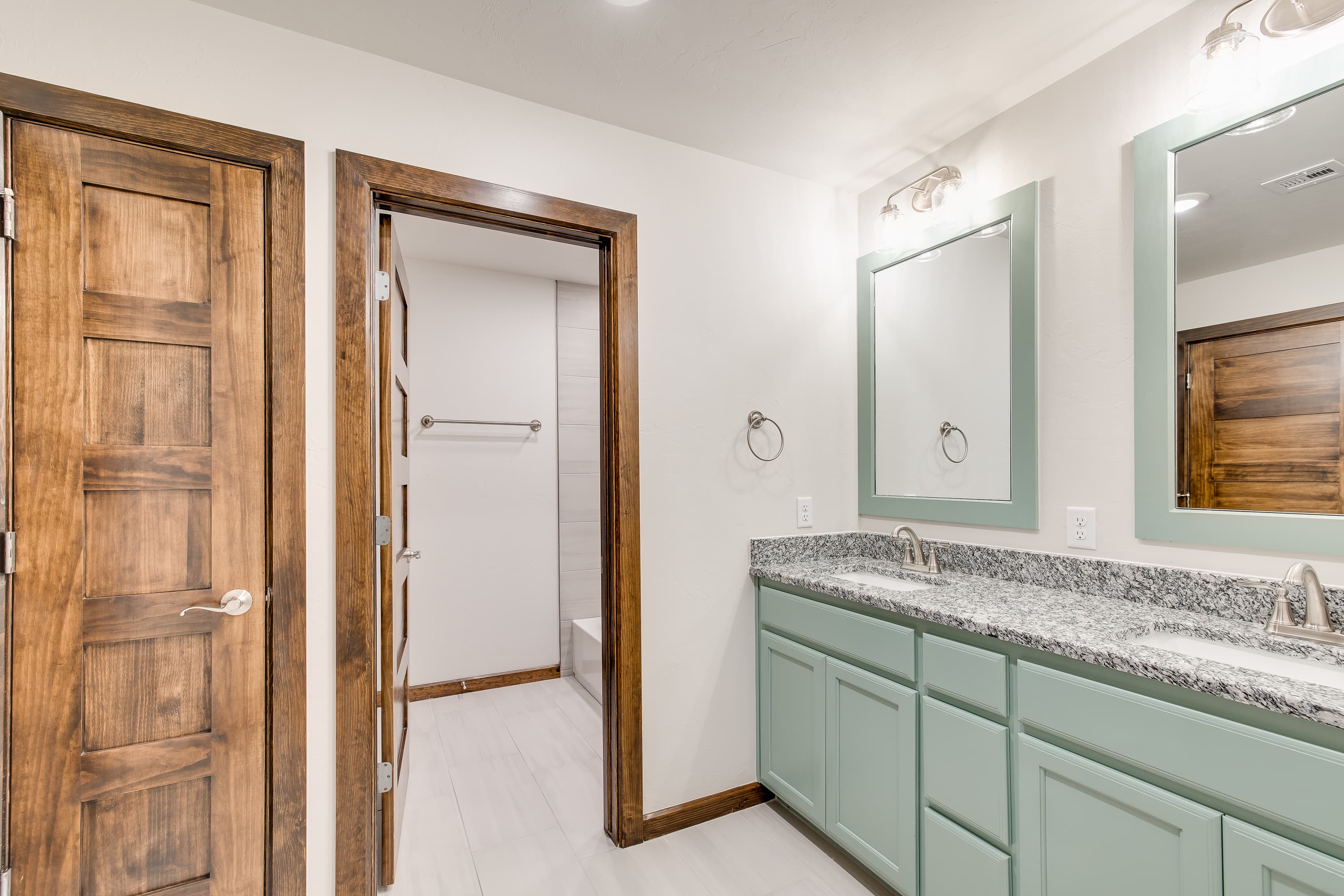 12520 Aldridge Ct Crescent58
