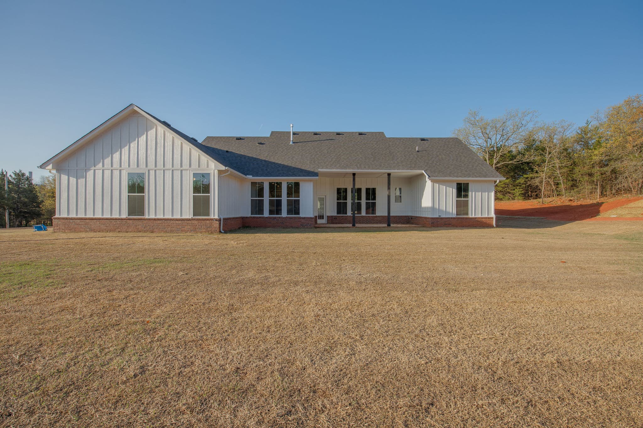 Luther Oklahoma Custom Home: Stone House Rd Rustic Modern Design