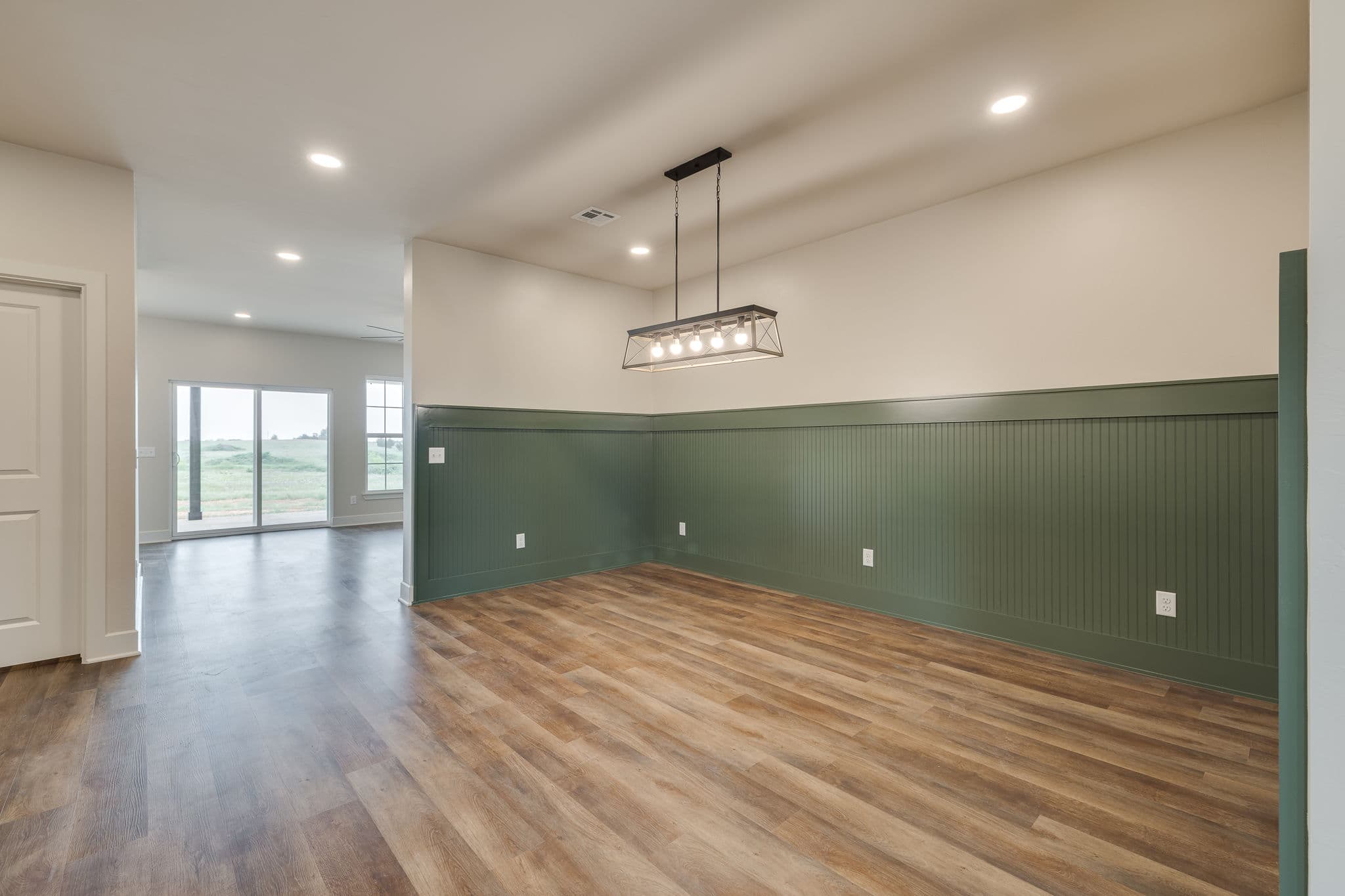 20-5750 N Broadway Guthrie-20