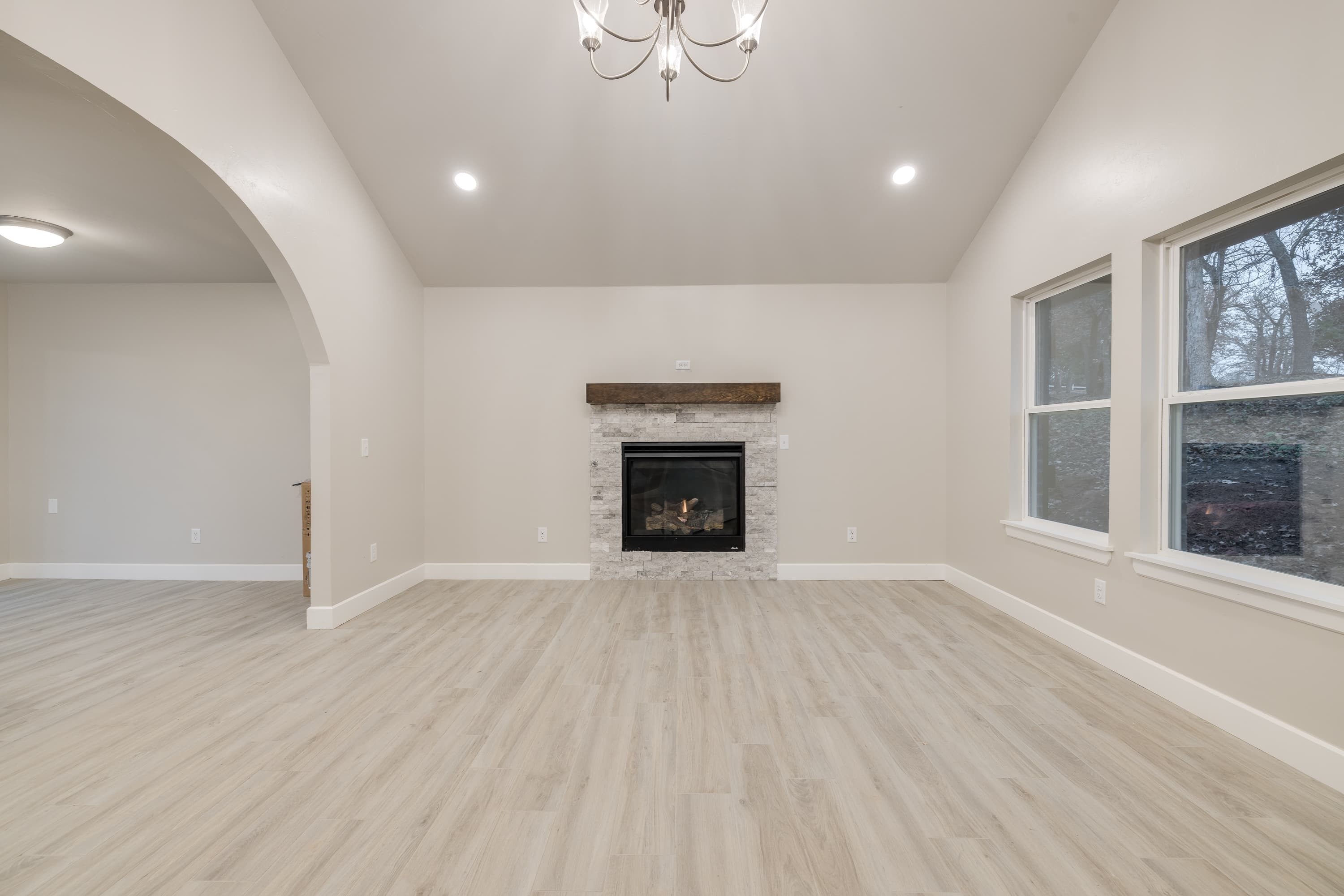 NE 118th St: Accessible Modern Home