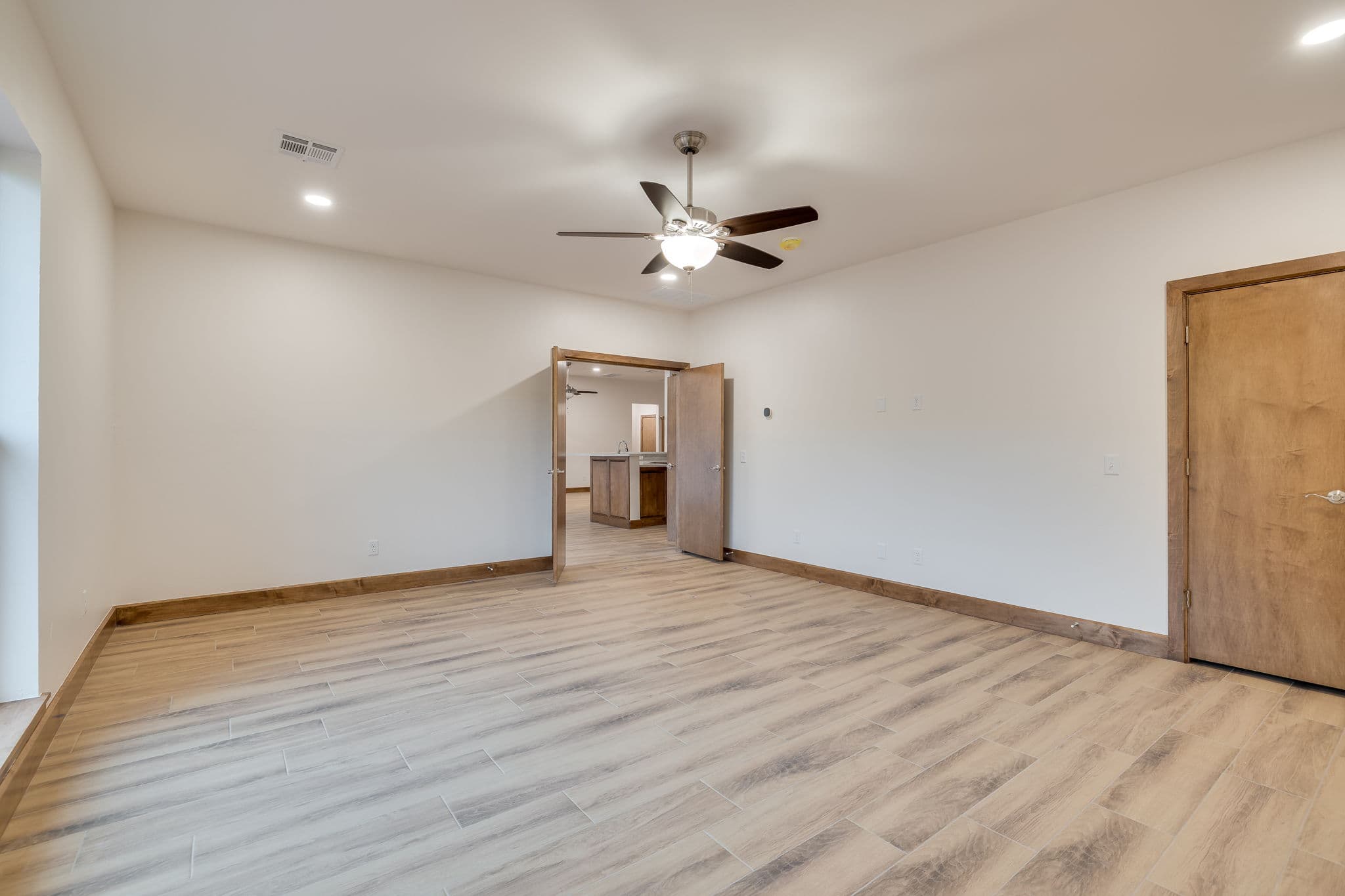 60-6250 156th NE Norman-60