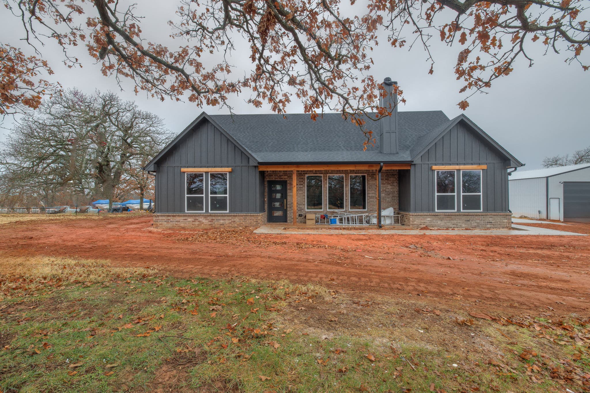 Oklahoma City Custom Home: S Luther Rd Modern & Luxurious