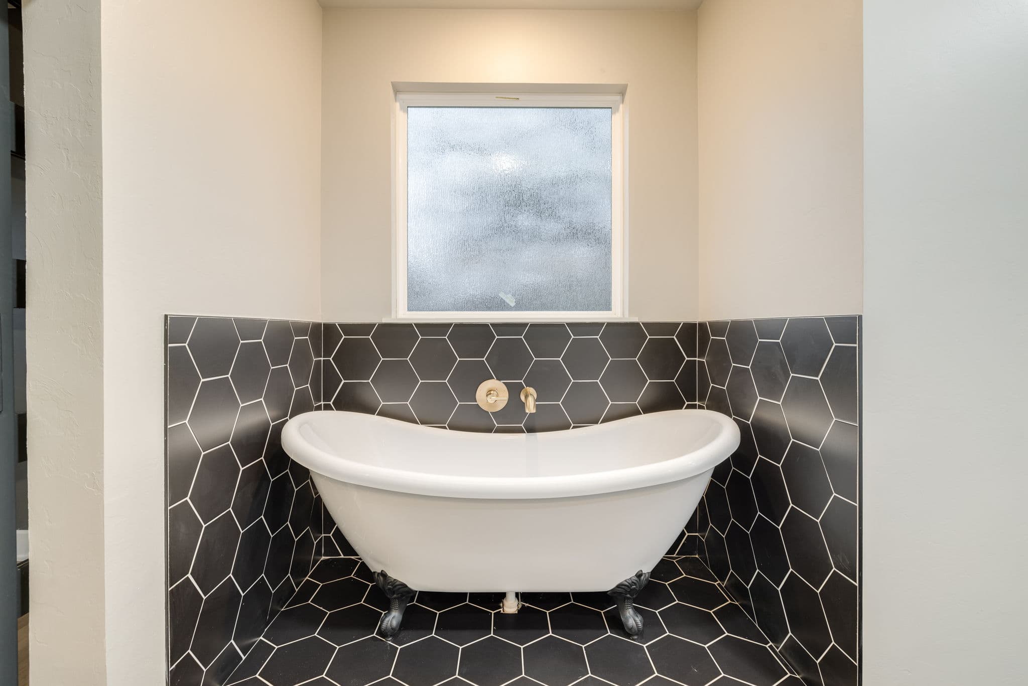 Oklahoma City Custom Home: S Luther Rd Modern & Luxurious