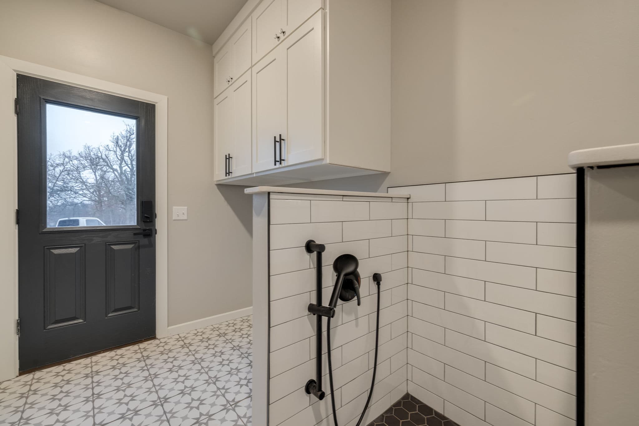 Oklahoma City Custom Home: S Luther Rd Modern & Luxurious