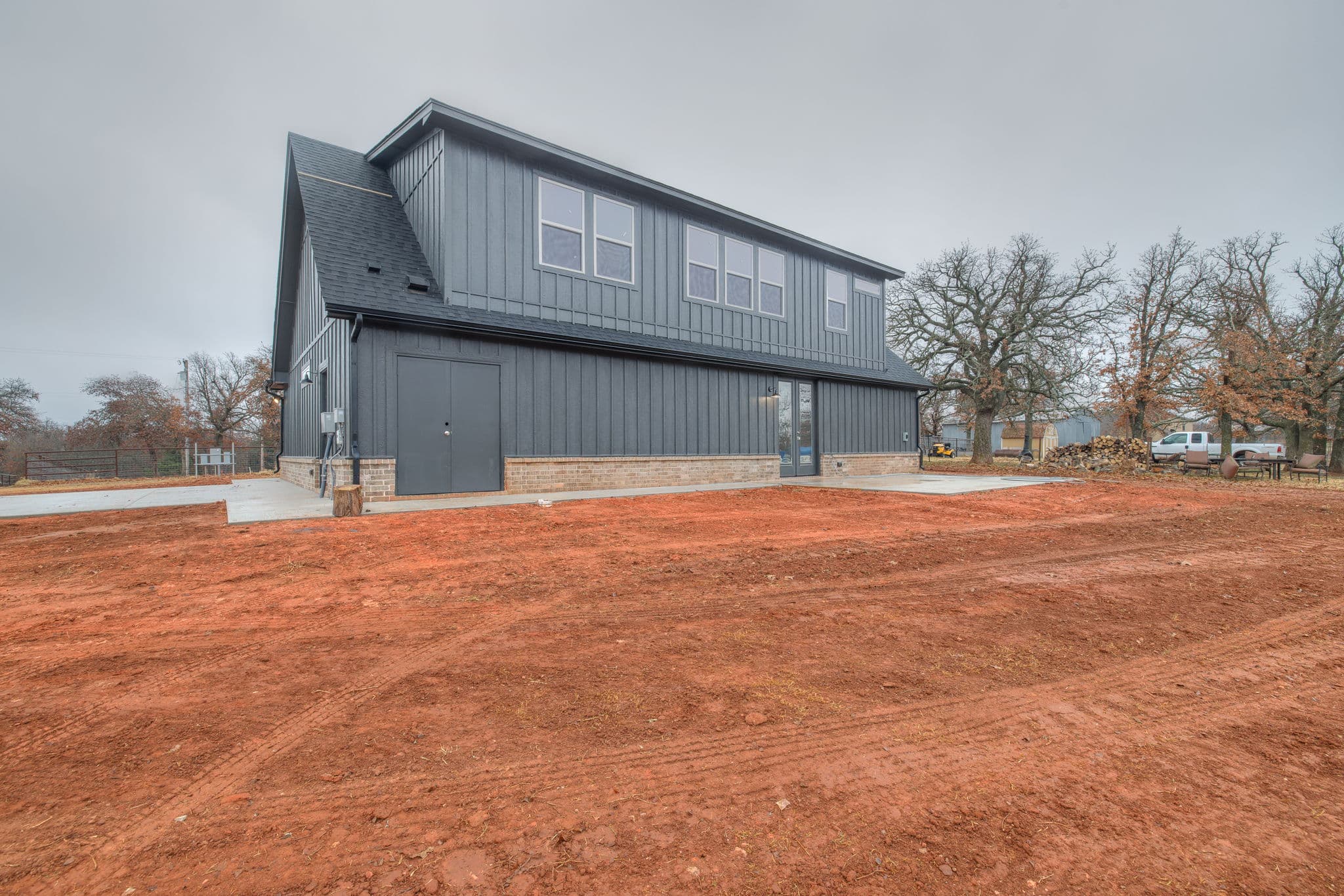 Oklahoma City Custom Home: S Luther Rd Modern & Luxurious