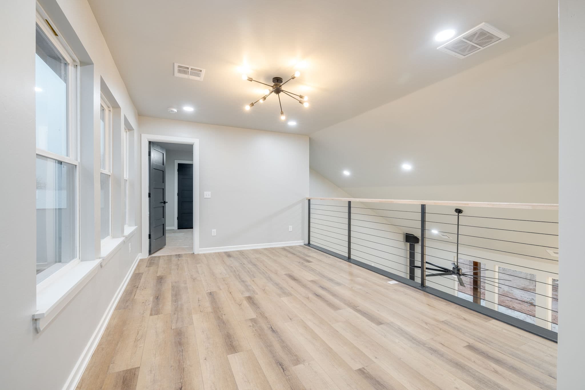 Oklahoma City Custom Home: S Luther Rd Modern & Luxurious