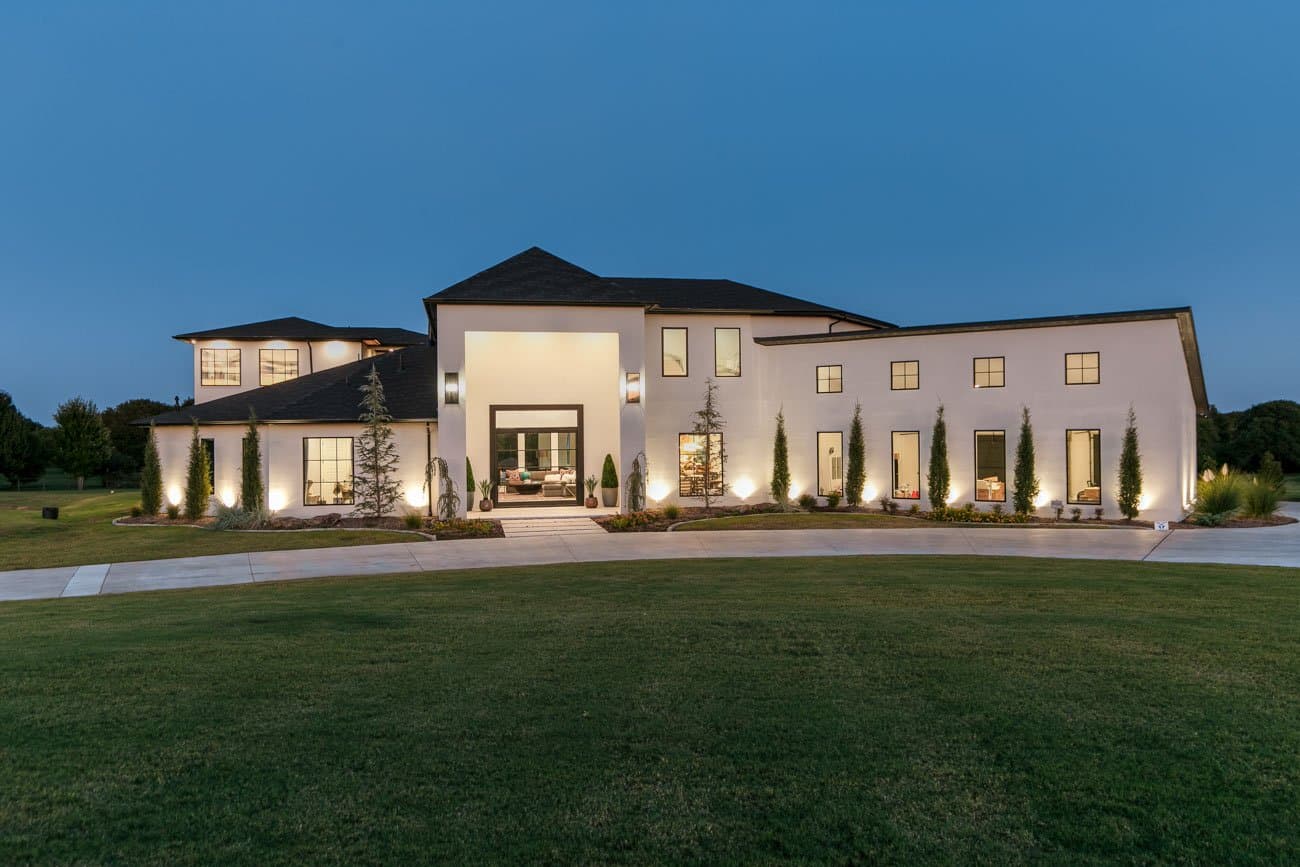 Custom Home in Arcadian Oaks