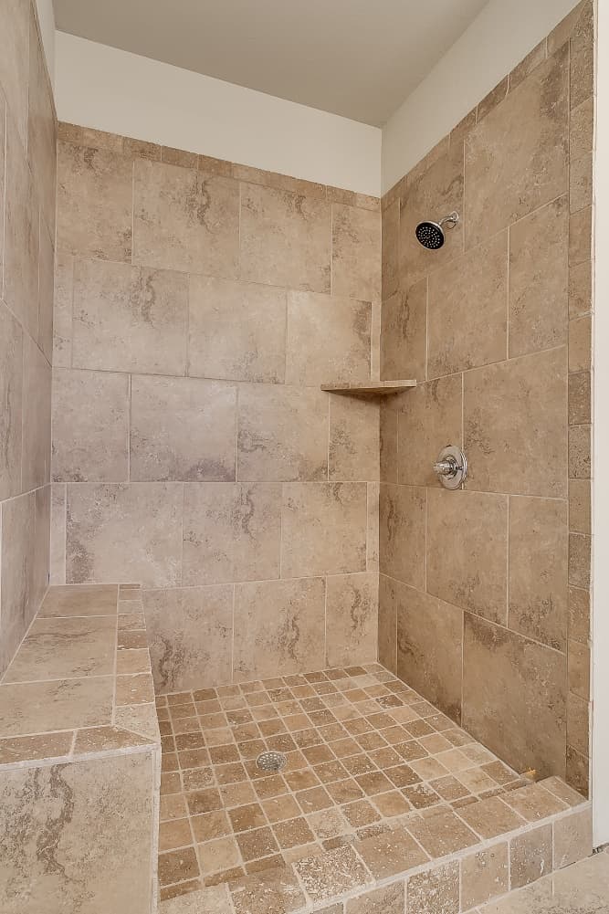 Dolores and Ram's efficient country home — Master bathroom