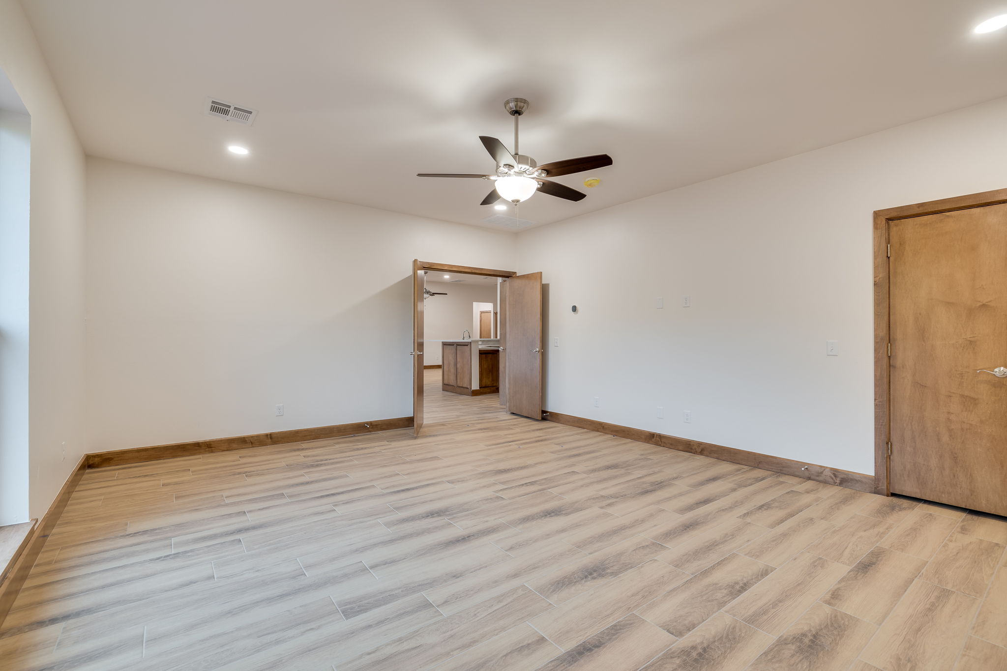 60-6250 156th NE Norman-60