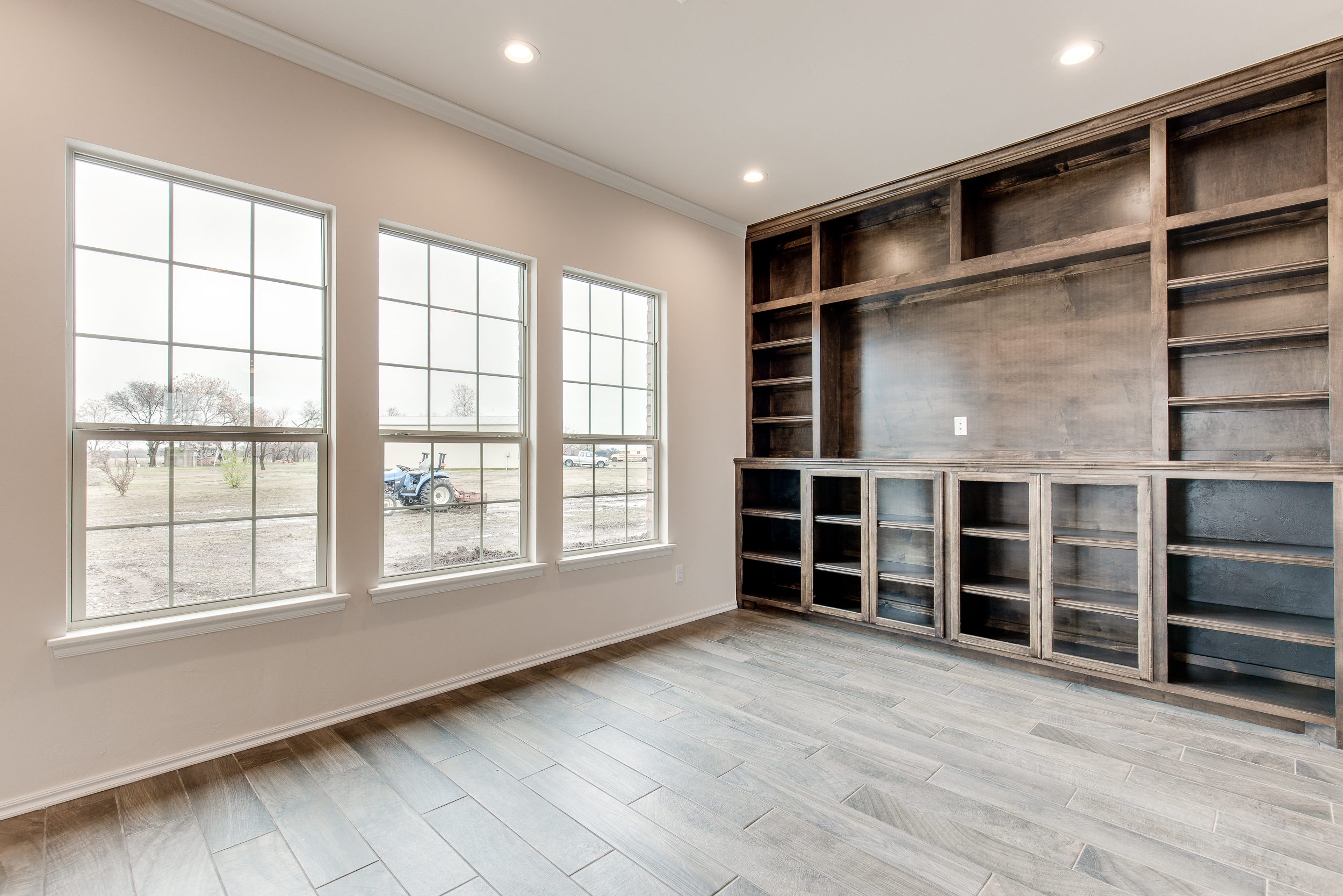 Cabinets_Entertainment Center_Family Room