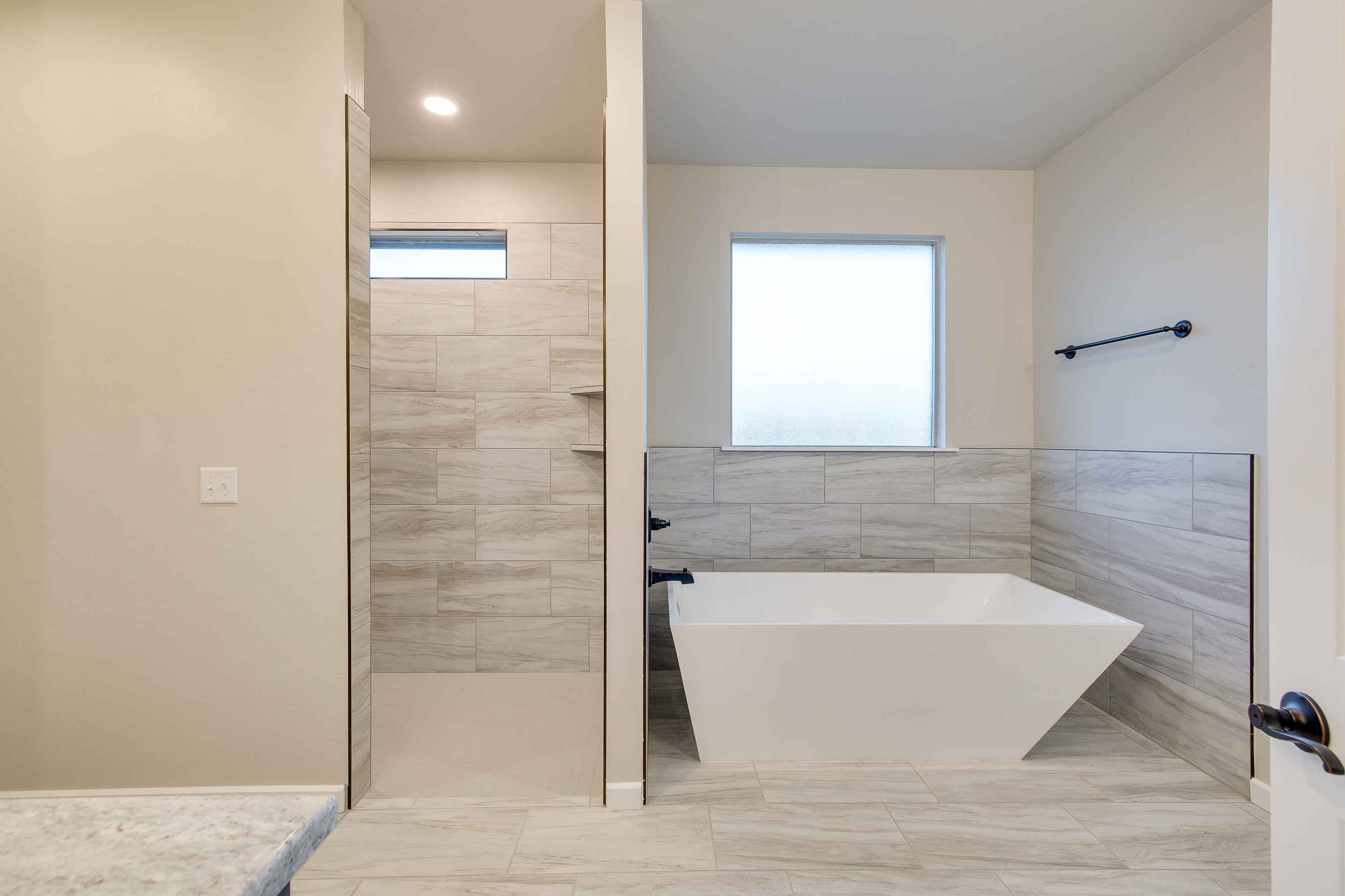 Fixtures_Bathtub_Free Standing_Bathroom
