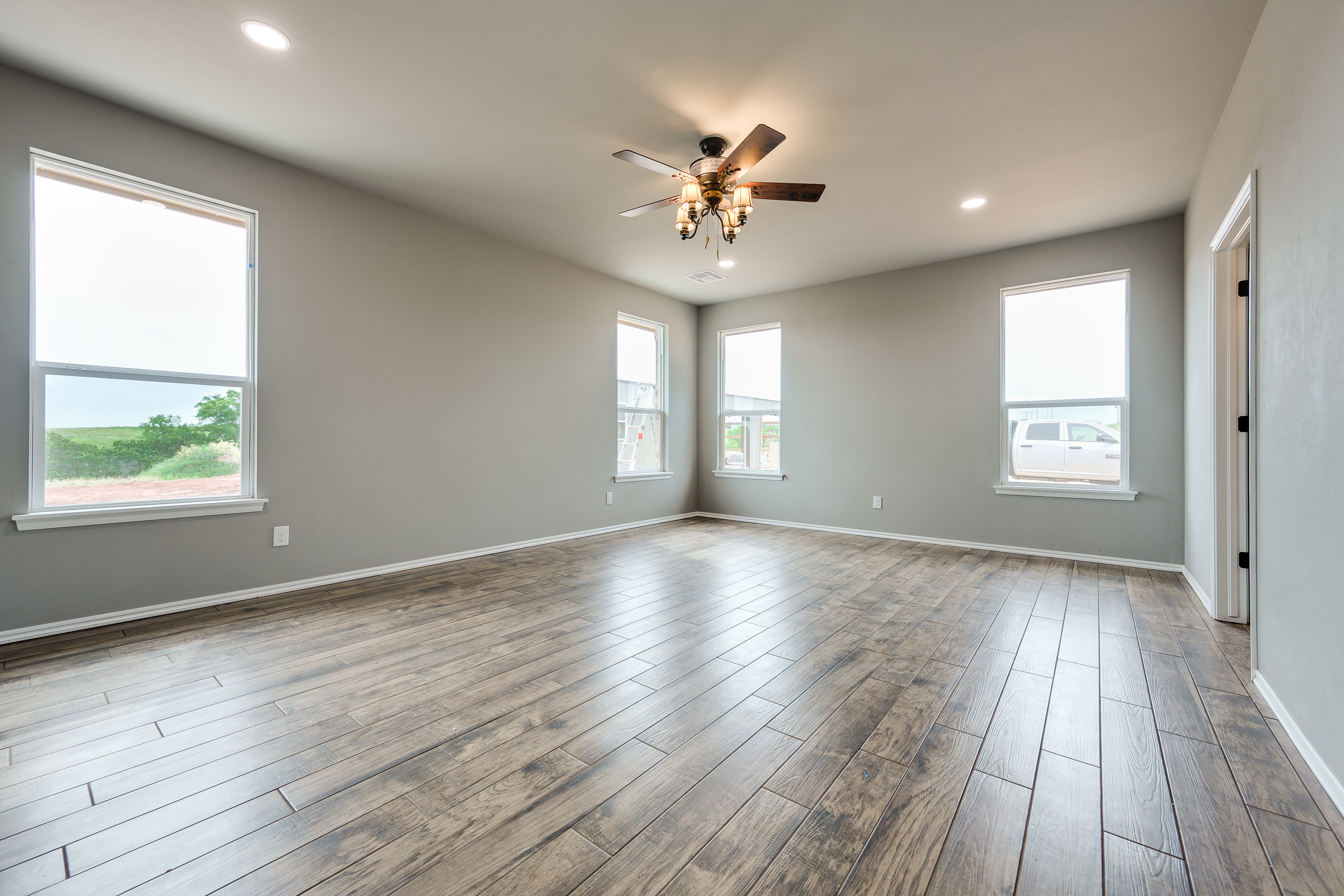 Flooring_Wood Look Tile_Bedroom